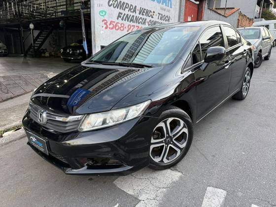 HONDA CIVIC 1.8 LXS 16V FLEX 4P AUTOMÁTICO